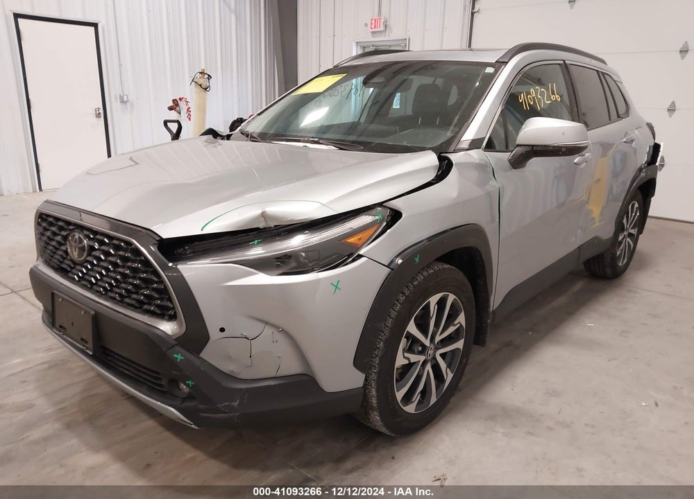 2024 TOYOTA COROLLA CROSS XLE VIN: 7MUDAABG1RV107086