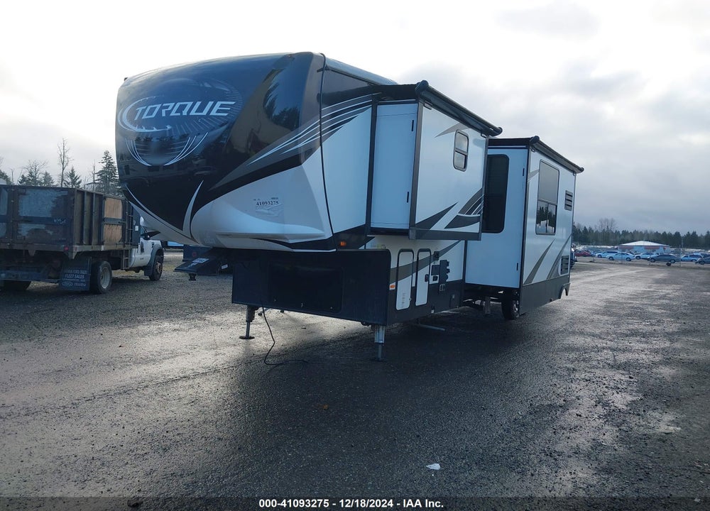 2018 HEARTLAND TORQUE M371 VIN: 5SFCG3923JE381567
