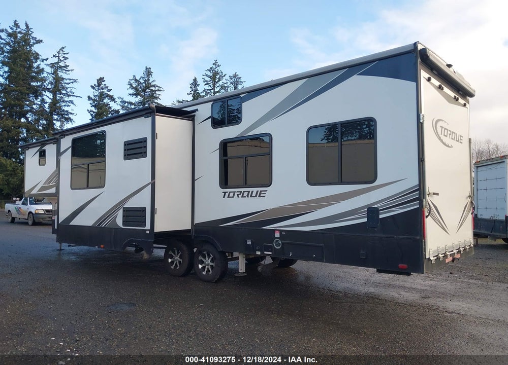 2018 HEARTLAND TORQUE M371 VIN: 5SFCG3923JE381567