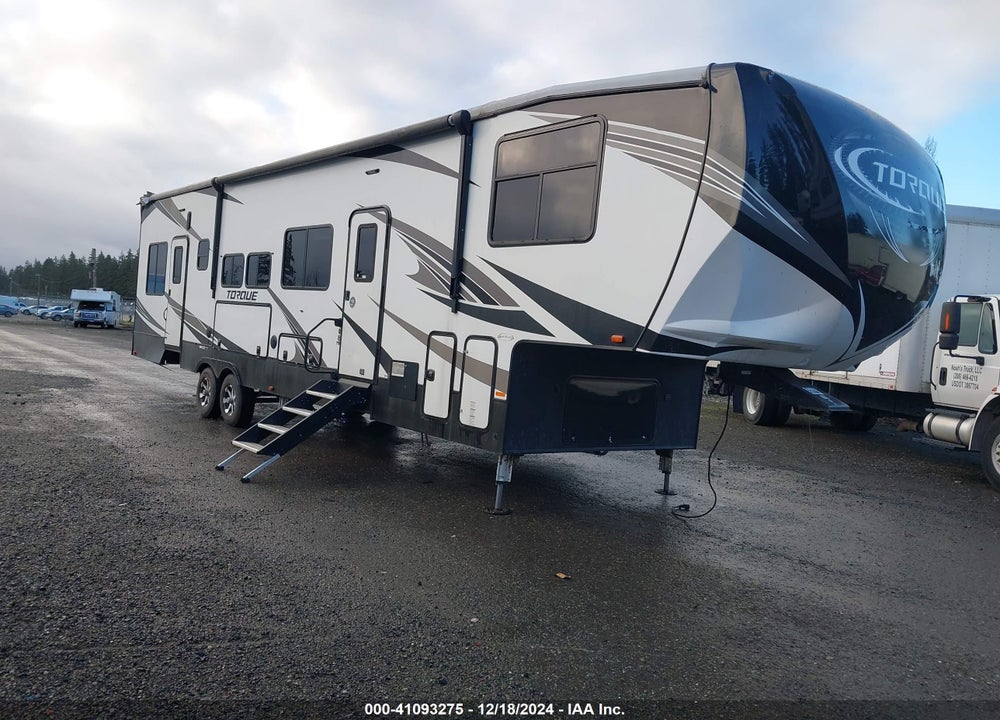 2018 HEARTLAND TORQUE M371 VIN: 5SFCG3923JE381567
