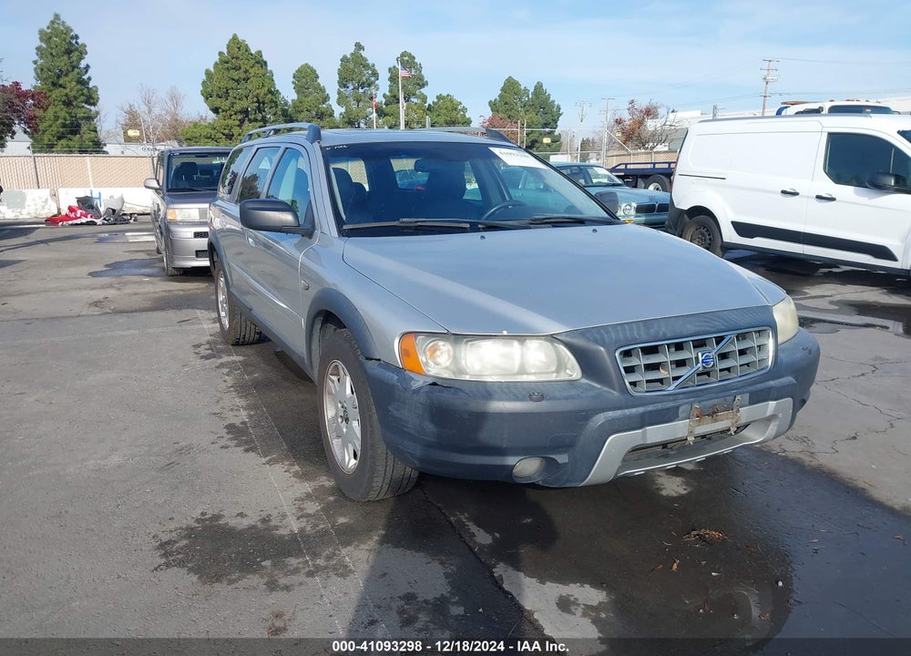 2005 VOLVO XC70 2.5T AWD VIN: YV1SZ592851199701