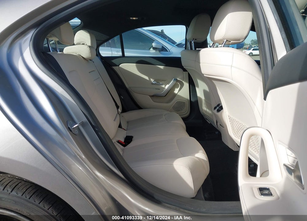 2019 MERCEDES-BENZ A 220 VIN: WDD3G4EB9KW020098