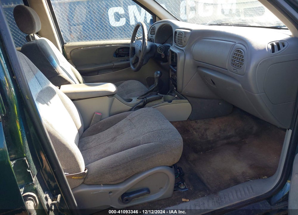 2004 CHEVROLET TRAILBLAZER LS VIN: 1GNDT13SX42179015