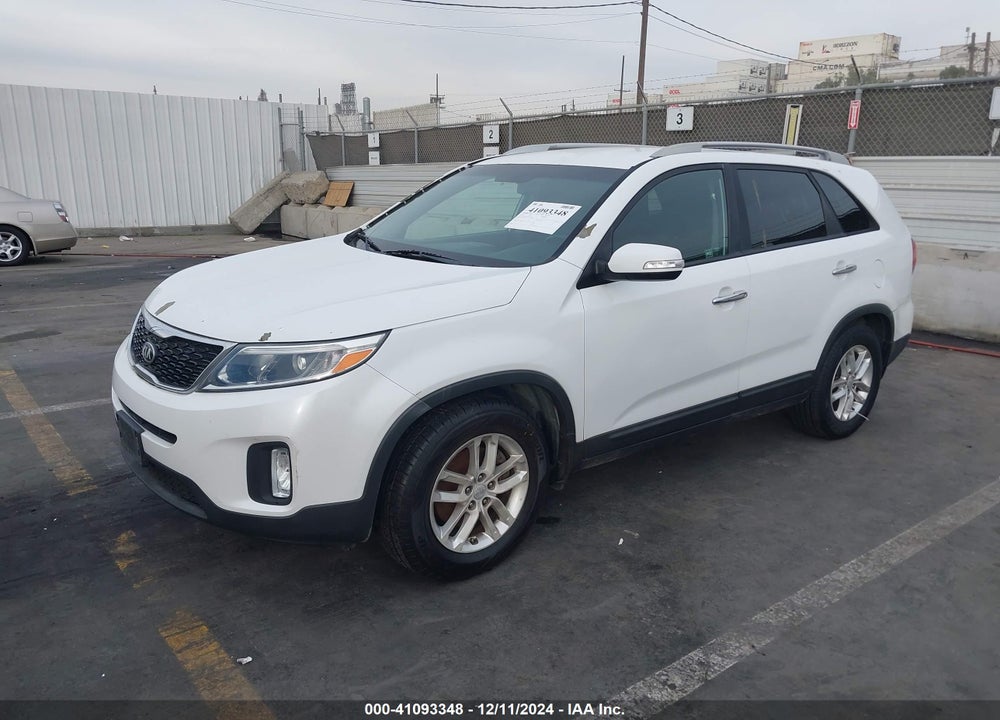 2015 KIA SORENTO LX VIN: 5XYKT4A67FG581624