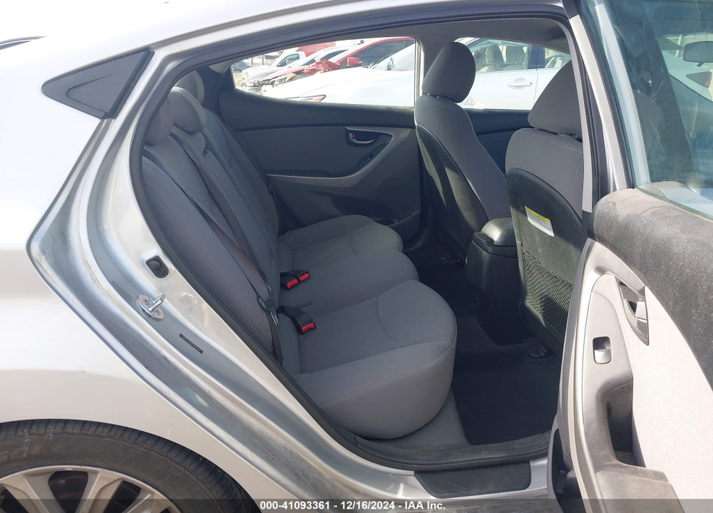 2014 HYUNDAI ELANTRA SE VIN: 5NPDH4AE8EH500350