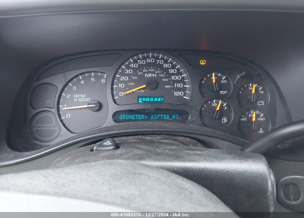 2005 CHEVROLET SUBURBAN 1500 LT VIN: 1GNFK16Z05J171467