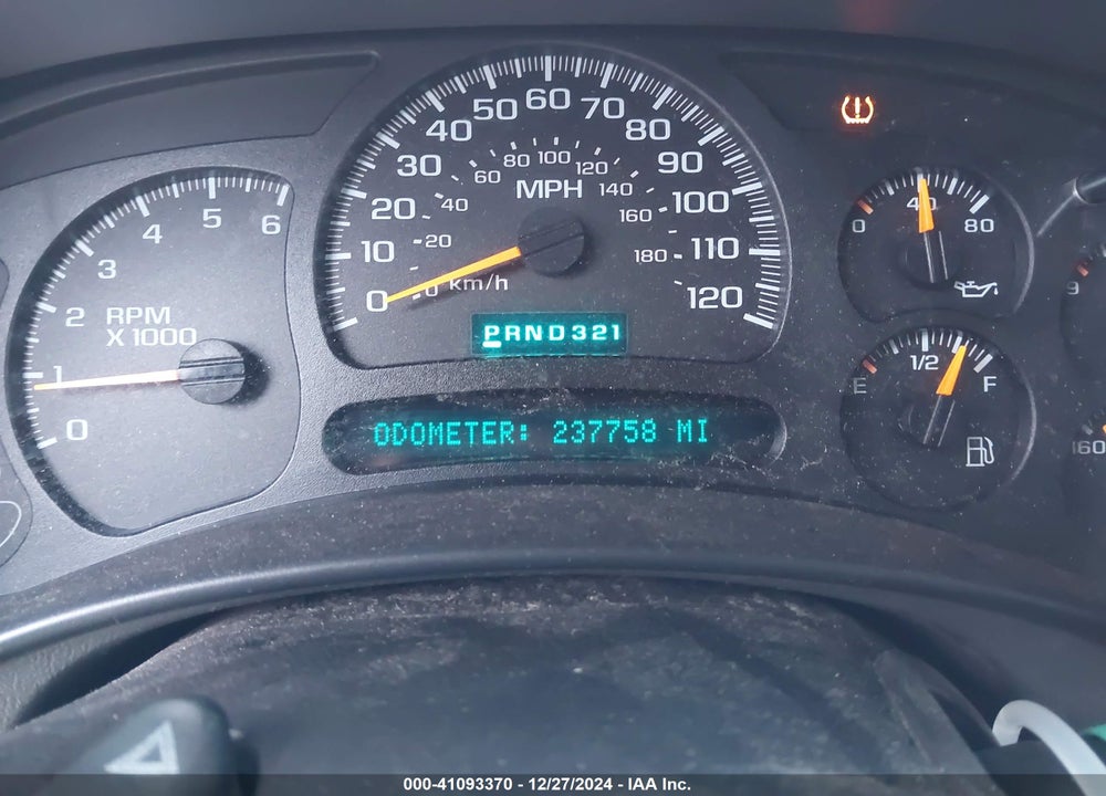 2005 CHEVROLET SUBURBAN 1500 LT VIN: 1GNFK16Z05J171467