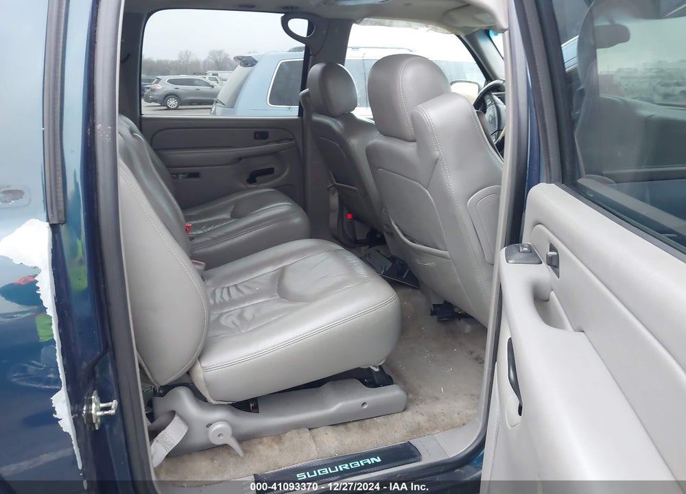 2005 CHEVROLET SUBURBAN 1500 LT VIN: 1GNFK16Z05J171467