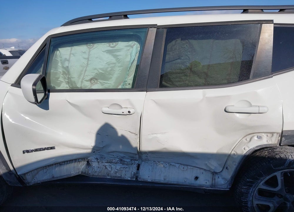 2015 JEEP RENEGADE LATITUDE VIN: ZACCJBBT8FPB77153