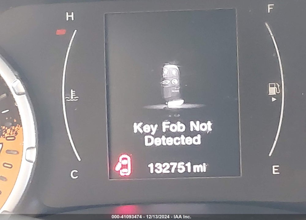 2015 JEEP RENEGADE LATITUDE VIN: ZACCJBBT8FPB77153