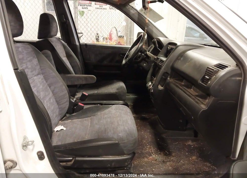 2004 HONDA CR-V LX VIN: JHLRD78494C008438