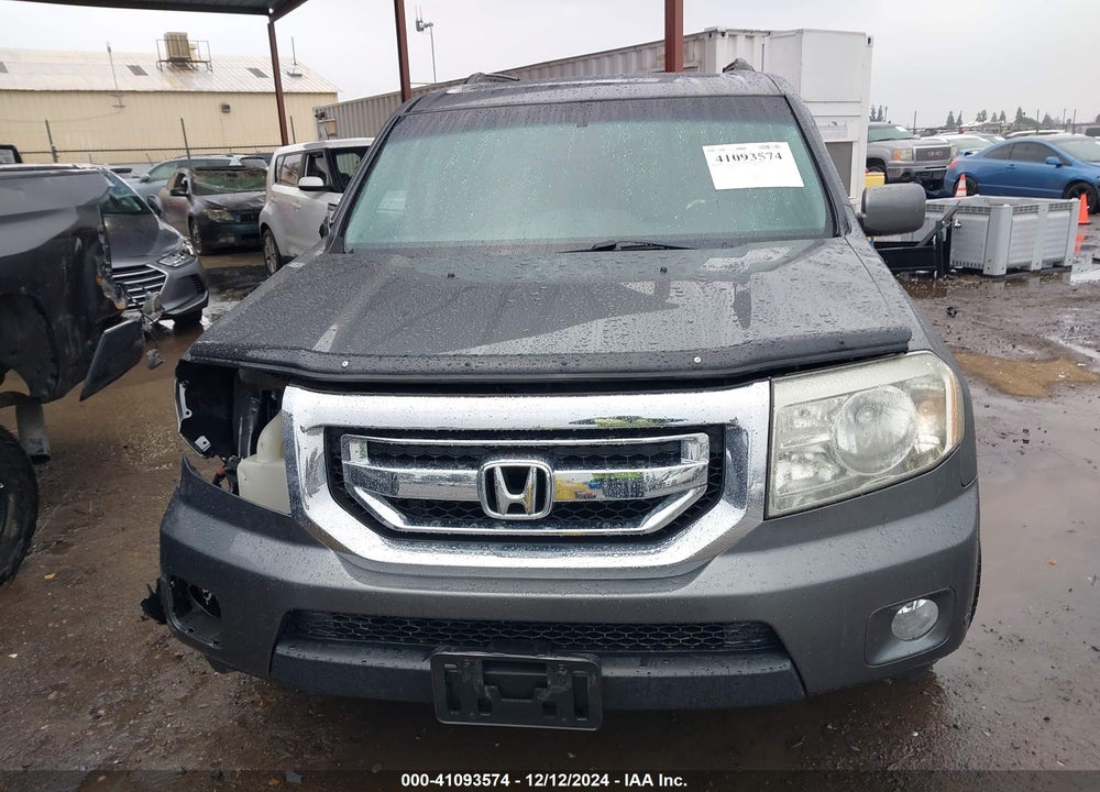 2011 HONDA PILOT TOURING VIN: 5FNYF4H93BB066879