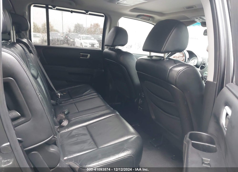 2011 HONDA PILOT TOURING VIN: 5FNYF4H93BB066879