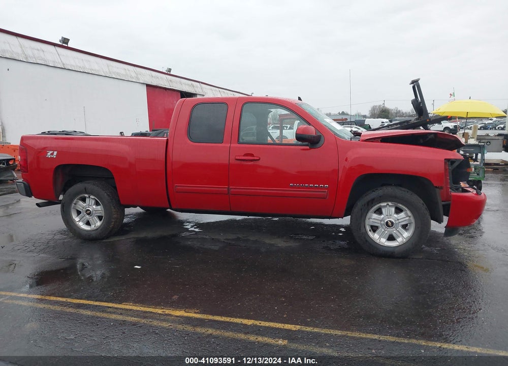 2010 CHEVROLET SILVERADO 1500 VIN: 1GCSKTE36AZ125072