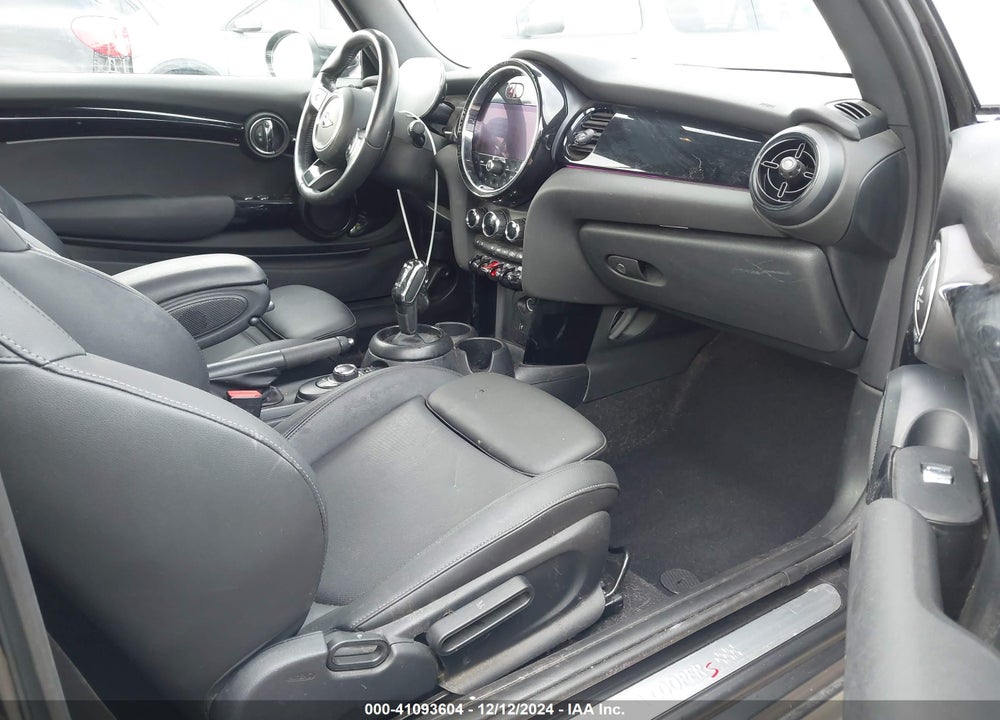 2023 MINI CONVERTIBLE COOPER S VIN: WMW43DL09P3R27774