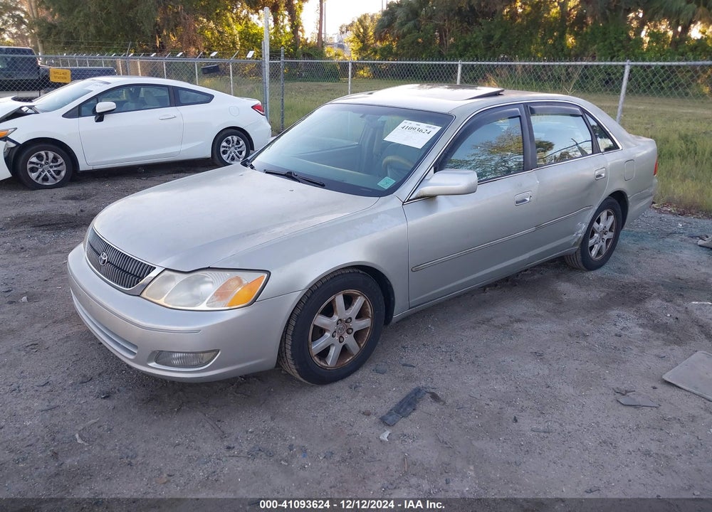 2000 TOYOTA AVALON XLS VIN: 4T1BF28B1YU070910