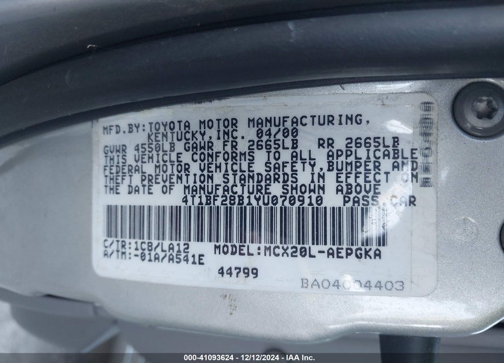 2000 TOYOTA AVALON XLS VIN: 4T1BF28B1YU070910