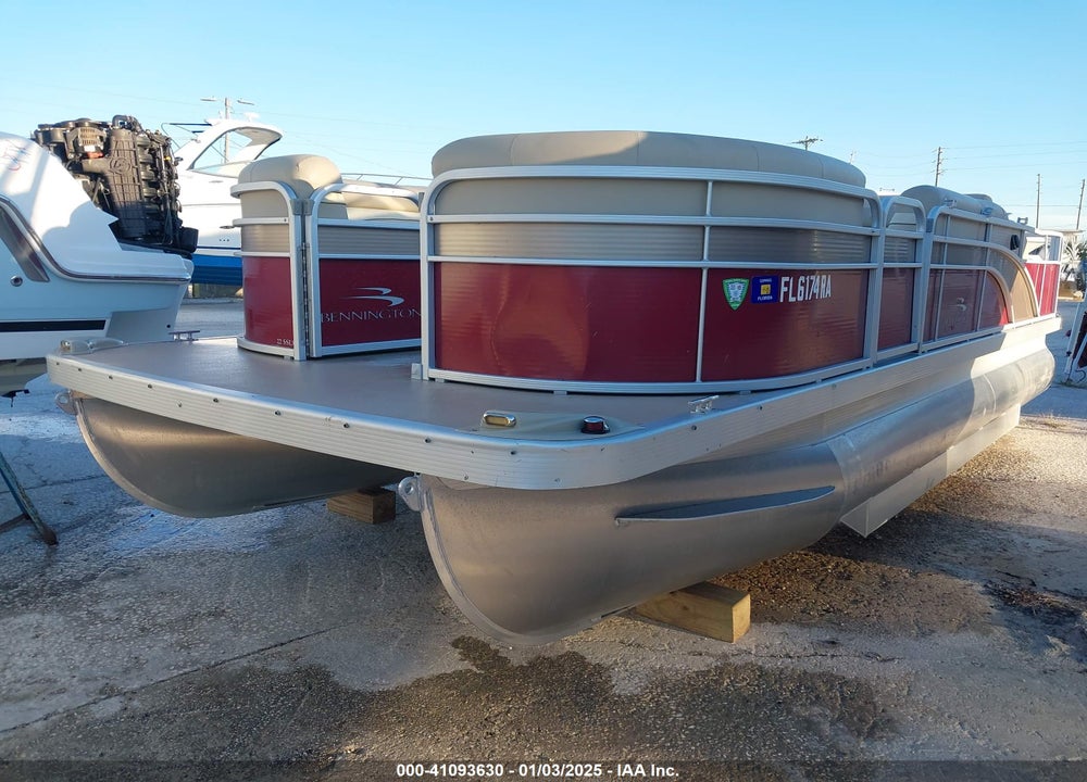 2015 BENNINGTON OTHER VIN: ETWA7229J415