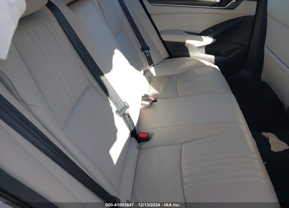 2021 HONDA ACCORD VIN: 1HGCV1F50MA092168