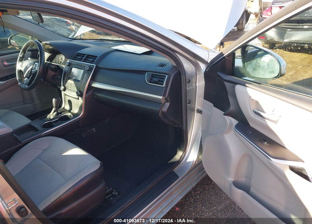 2017 TOYOTA CAMRY SE VIN: 4T1BF1FK7HU271983
