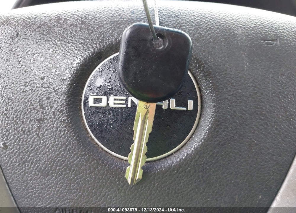 2012 GMC YUKON XL 1500 DENALI VIN: 1GKS1MEF2CR231187