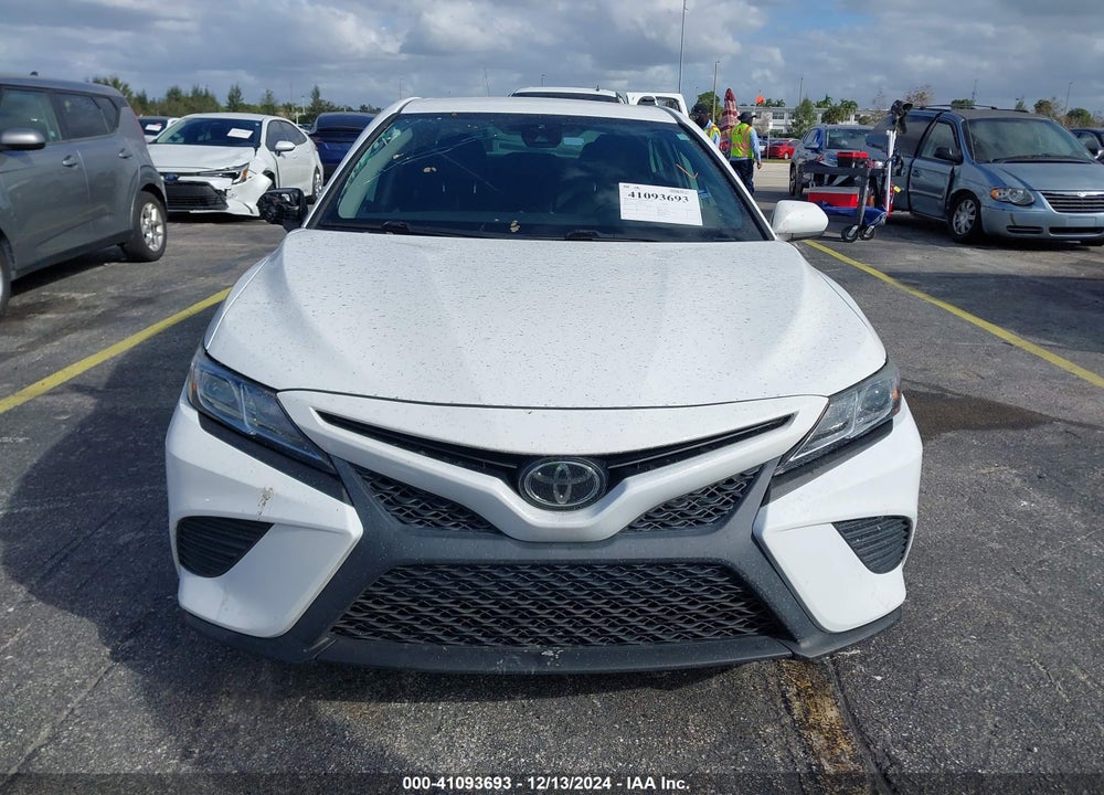 2020 TOYOTA CAMRY SE VIN: 4T1G11AK4LU884549