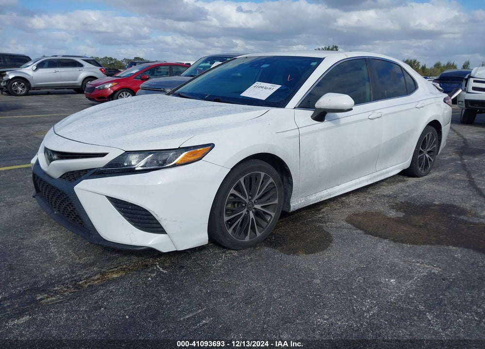 2020 TOYOTA CAMRY SE VIN: 4T1G11AK4LU884549