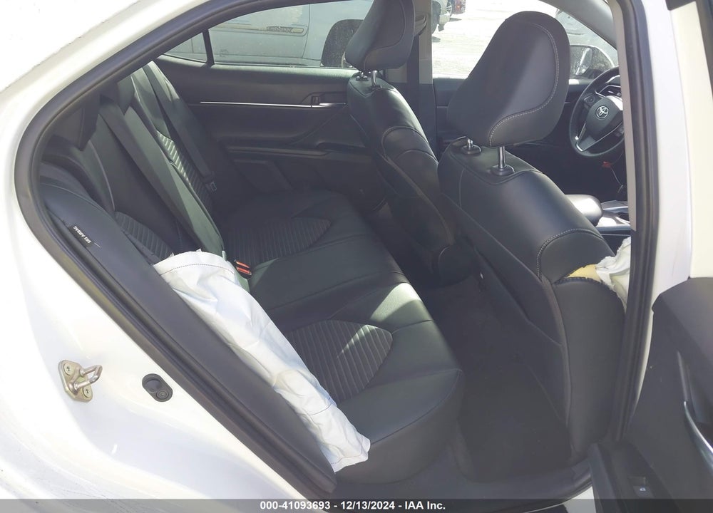 2020 TOYOTA CAMRY SE VIN: 4T1G11AK4LU884549
