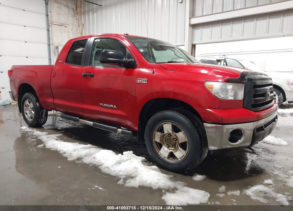 2011 TOYOTA TUNDRA GRADE 5.7L V8 VIN: 5TFUY5F10BX180775