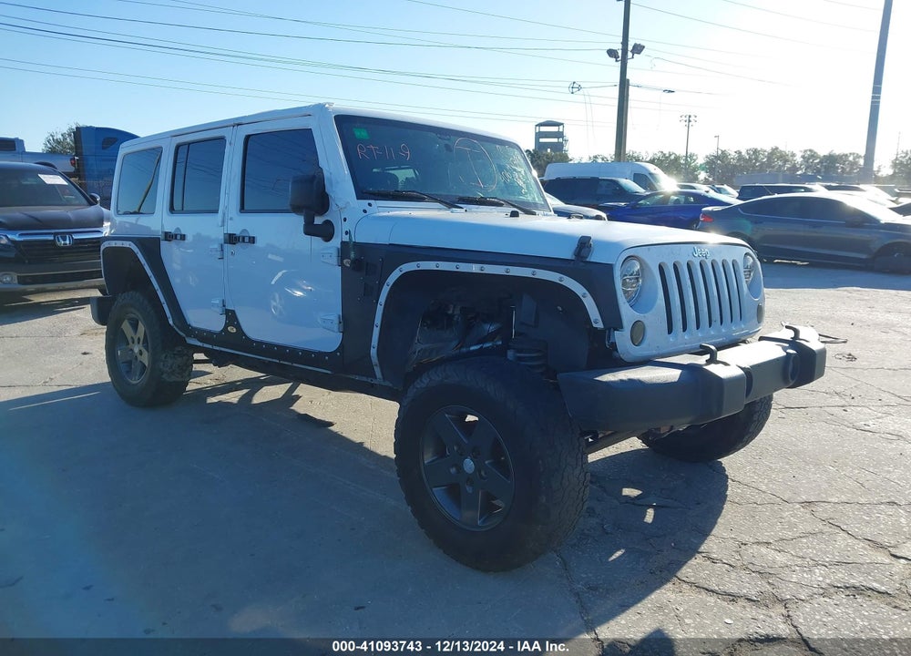 2015 JEEP WRANGLER UNLIMITED SAHARA VIN: 1C4BJWEG1FL732370
