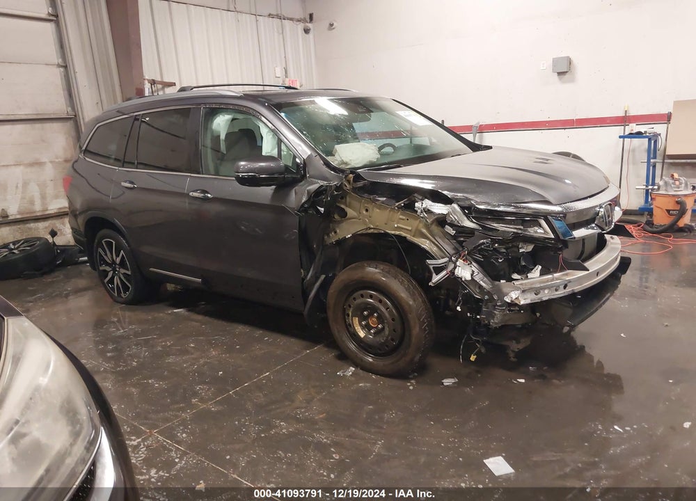 2020 HONDA PILOT AWD TOURING 7 PASSENGER VIN: 5FNYF6H62LB039613