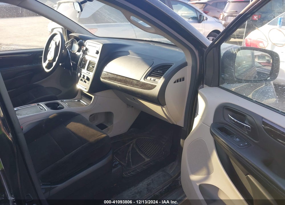 2013 DODGE GRAND CARAVAN SXT VIN: 2C4RDGCG3DR568073