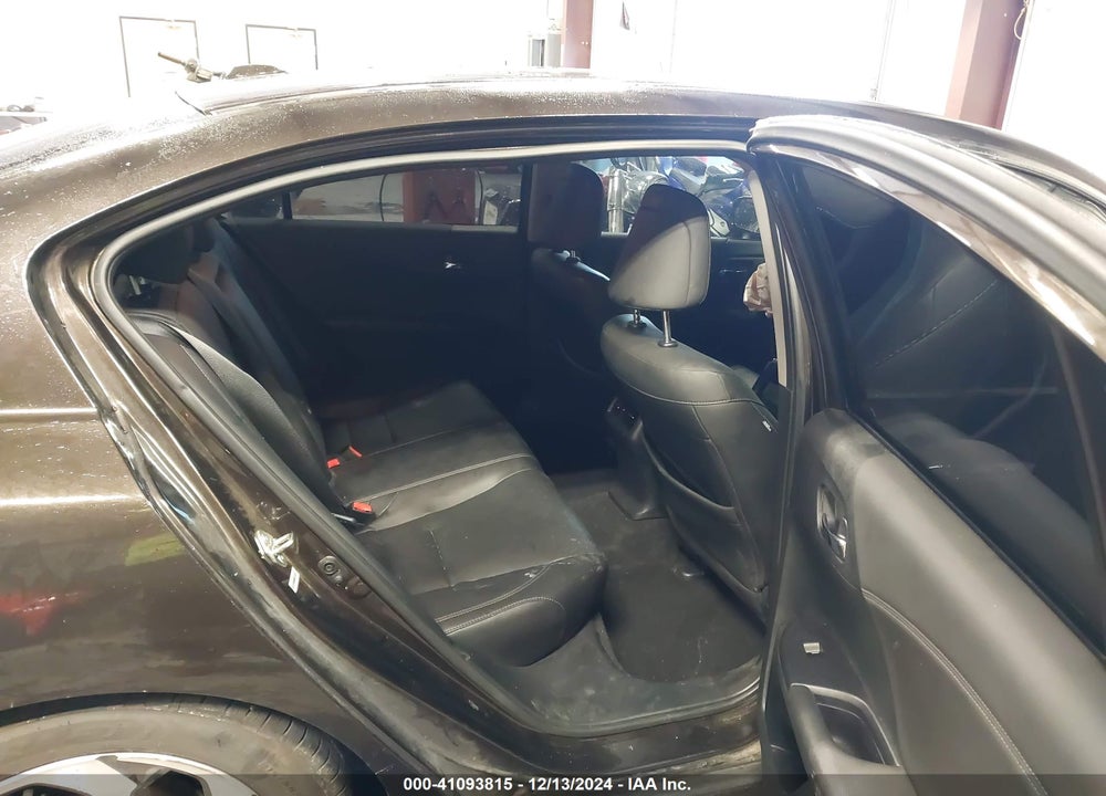 2017 HONDA ACCORD VIN: 1HGCR3F80HA008480