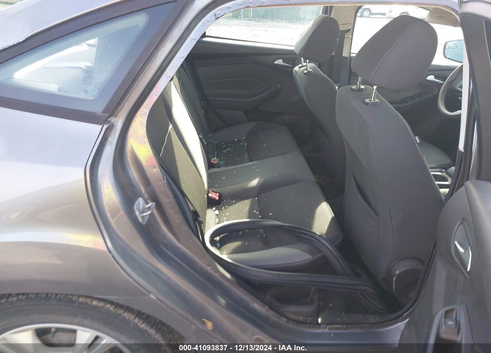 2014 FORD FOCUS SE VIN: 1FADP3F22EL129067