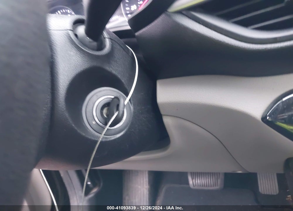 2019 KIA FORTE LXS VIN: 3KPF24AD1KE061820