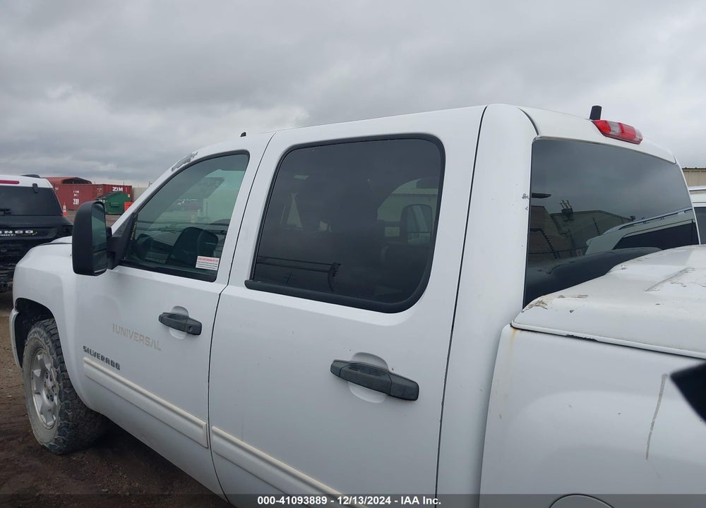 2011 CHEVROLET SILVERADO 1500 LT VIN: 3GCPKSE34BG311517