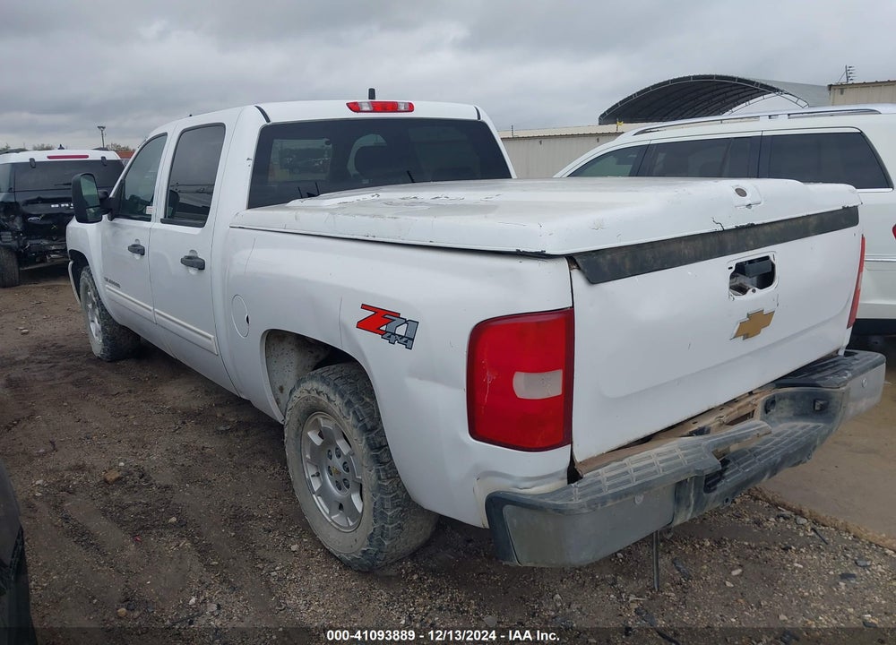 2011 CHEVROLET SILVERADO 1500 LT VIN: 3GCPKSE34BG311517