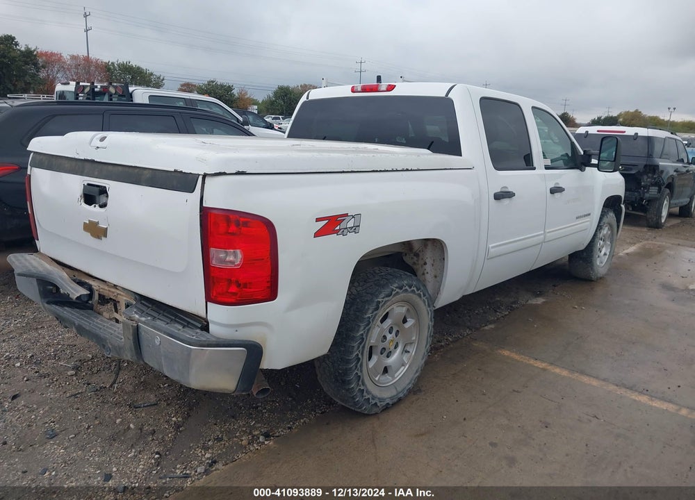 2011 CHEVROLET SILVERADO 1500 LT VIN: 3GCPKSE34BG311517