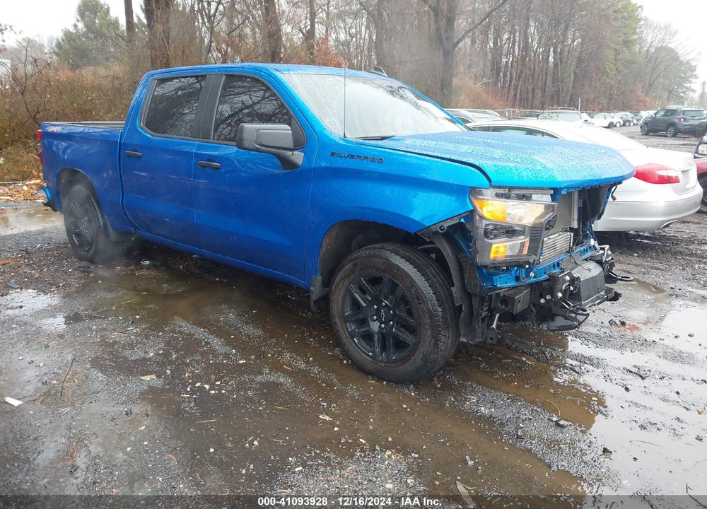 2024 CHEVROLET SILVERADO 1500 4WD SHORT BED CUSTOM VIN: 1GCPDBEK8RZ138578