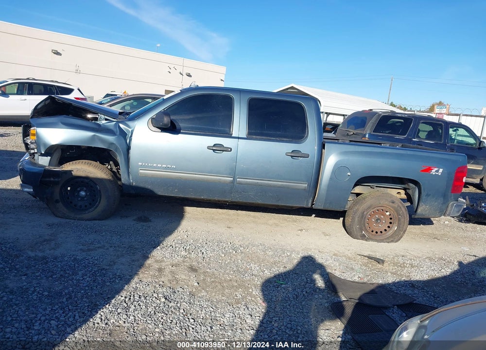 2011 CHEVROLET SILVERADO 1500 LT VIN: 3GCPKSE3XBG172624