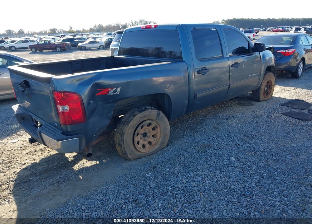 2011 CHEVROLET SILVERADO 1500 LT VIN: 3GCPKSE3XBG172624