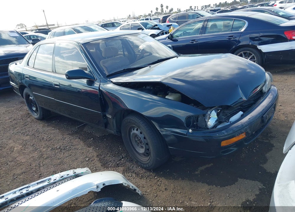 1995 TOYOTA CAMRY LE VIN: JT2GK12E3S0095723