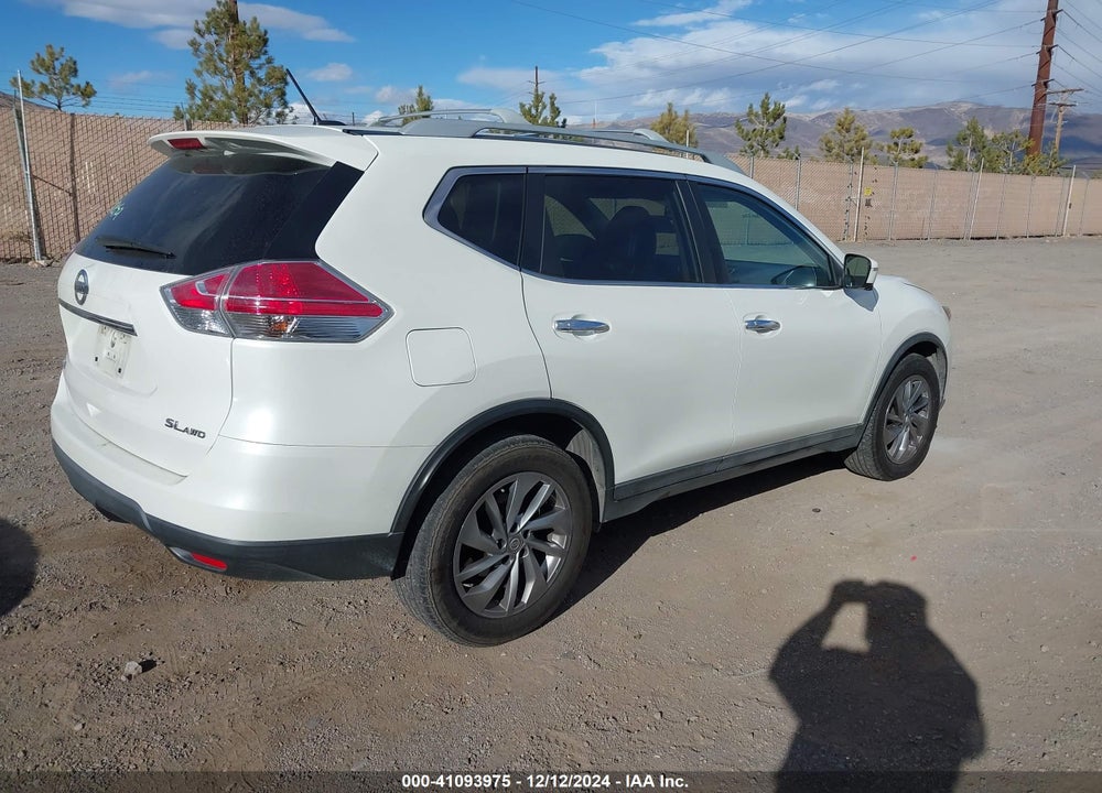 2015 NISSAN ROGUE SL VIN: 5N1AT2MV2FC806597