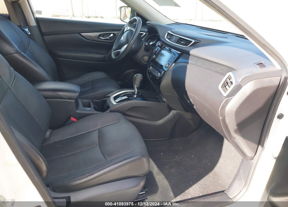 2015 NISSAN ROGUE SL VIN: 5N1AT2MV2FC806597