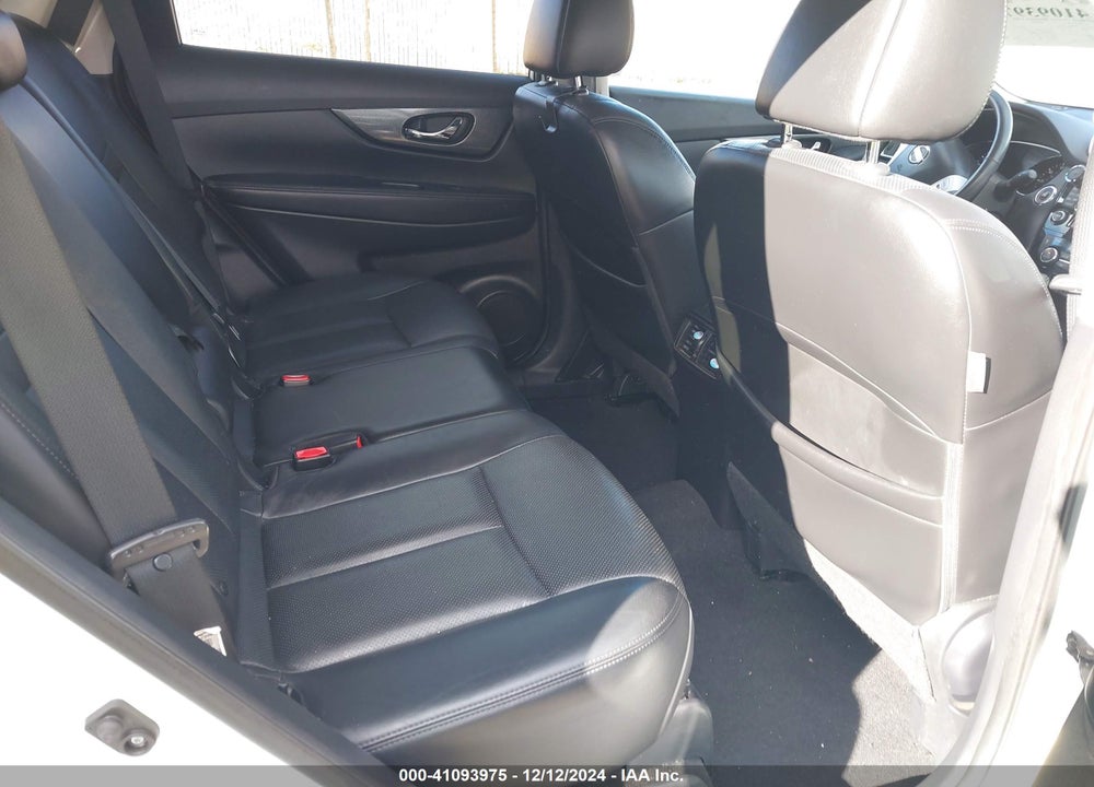 2015 NISSAN ROGUE SL VIN: 5N1AT2MV2FC806597