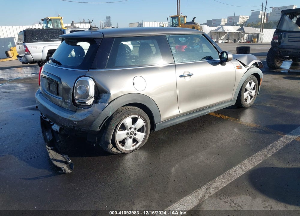 2018 MINI HARDTOP COOPER/OXFORD EDITION VIN: WMWXP5C53J3C65073