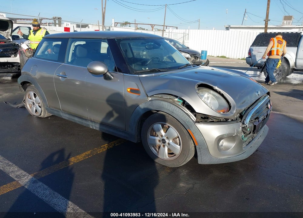 2018 MINI HARDTOP COOPER/OXFORD EDITION VIN: WMWXP5C53J3C65073