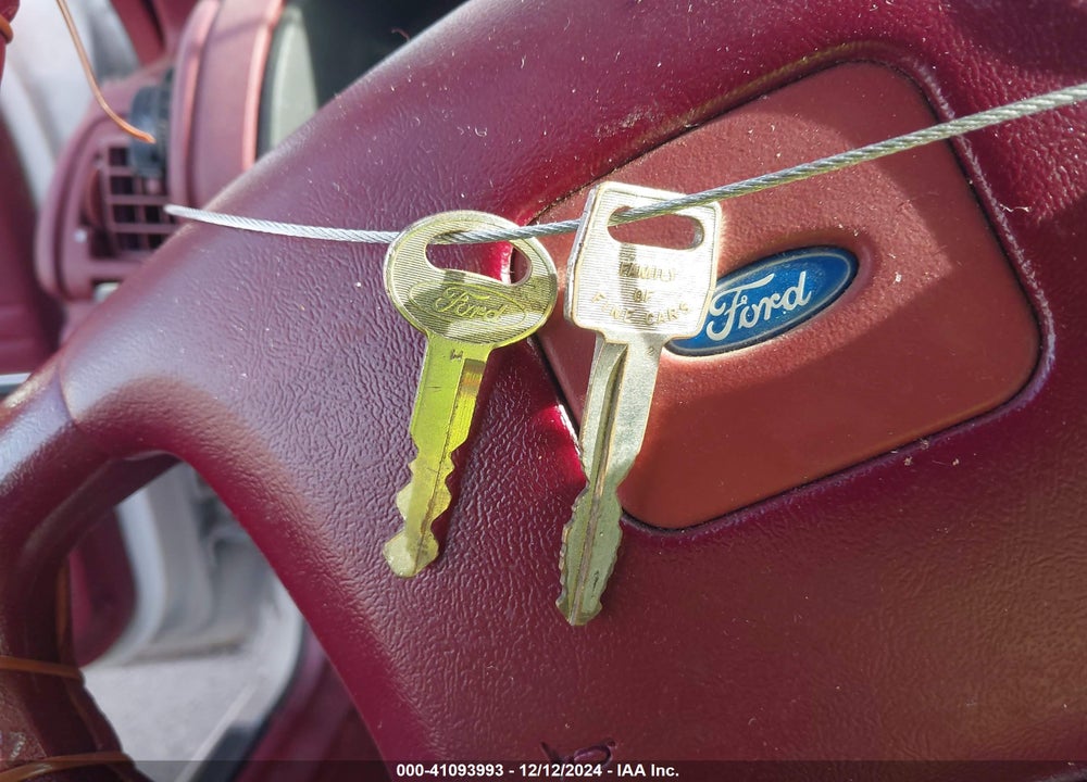 1993 FORD TEMPO VIN: 1FAPP31X1PK102015