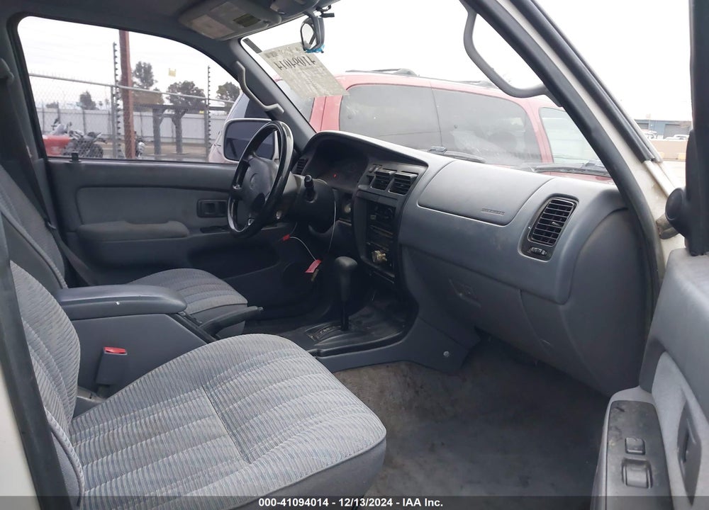 1998 TOYOTA 4RUNNER SR5 V6 VIN: JT3GN86R3W0083876