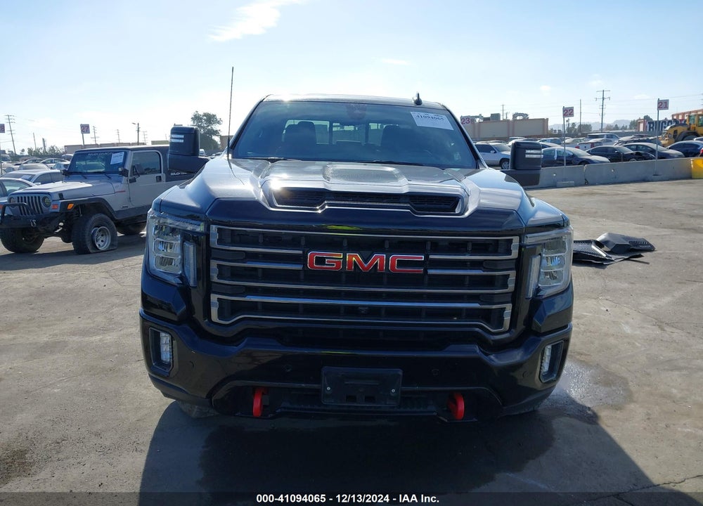 2022 GMC SIERRA 2500HD 4WD STANDARD BED AT4 VIN: 1GT49PEY8NF306141